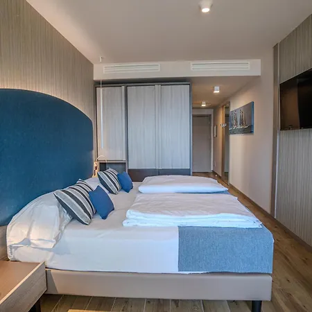 Hotel Remo By Galvani 4*
